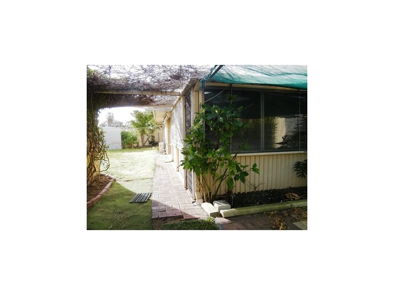 10 Paraguay Avenue, Greenfields WA 6210