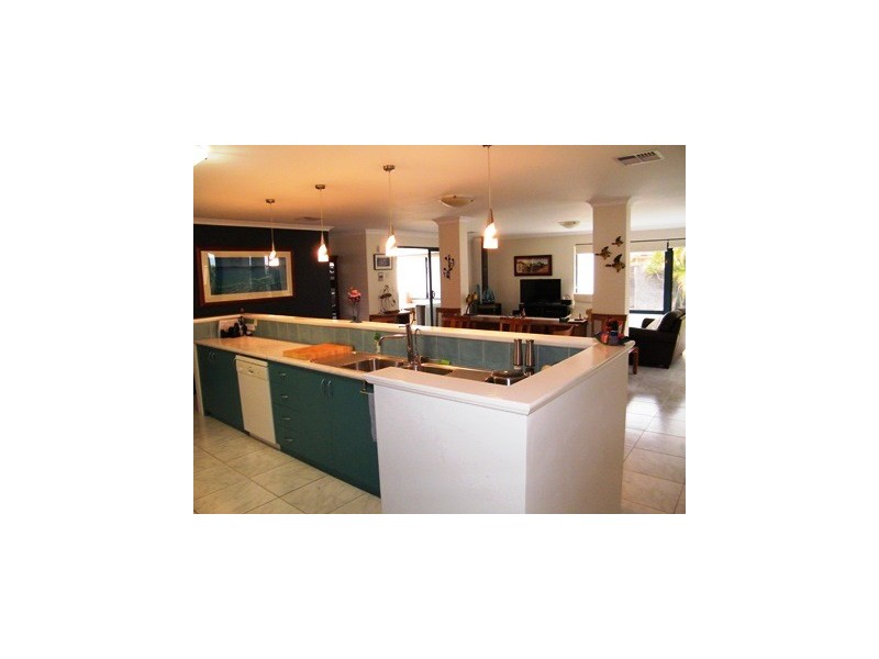 14 Andromeda Street, Rockingham WA 6168