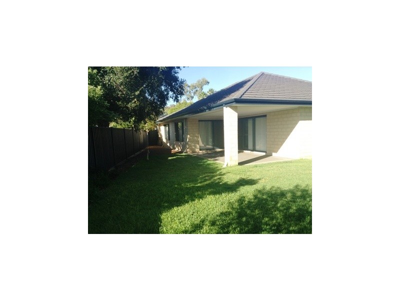 2B Snook Crescent, Hilton WA 6163