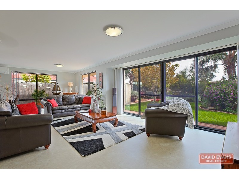 20 Lyttleton Street, Rockingham WA 6168