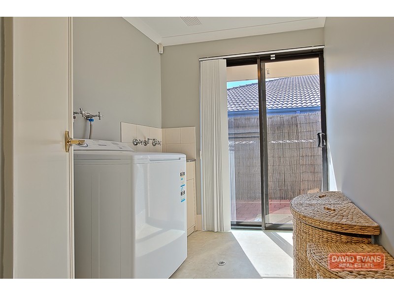 20 Lyttleton Street, Rockingham WA 6168