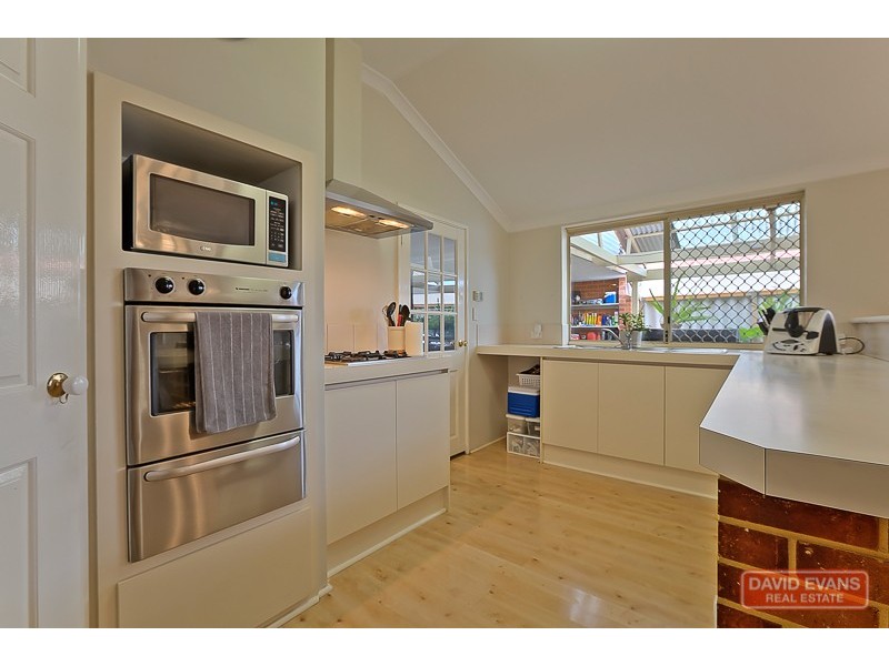 35 St Ettiene Garden, Port Kennedy WA 6172