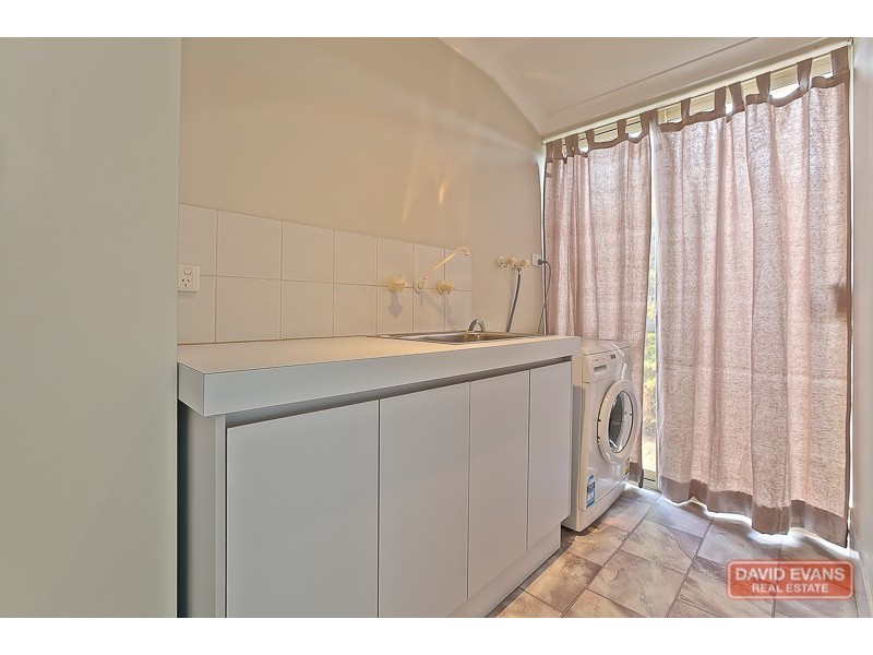 35 St Ettiene Garden, Port Kennedy WA 6172