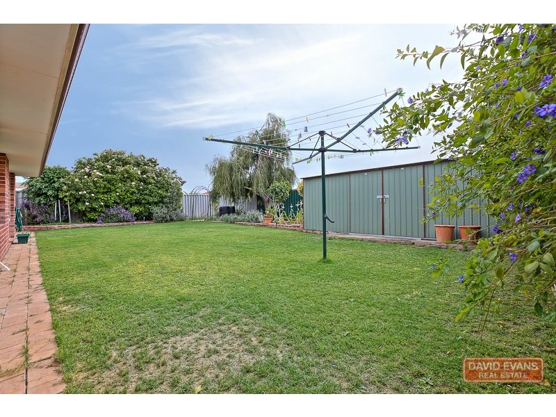 35 St Ettiene Garden, Port Kennedy WA 6172