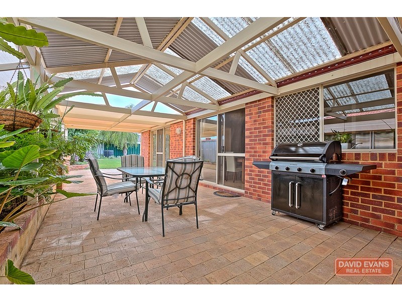 35 St Ettiene Garden, Port Kennedy WA 6172