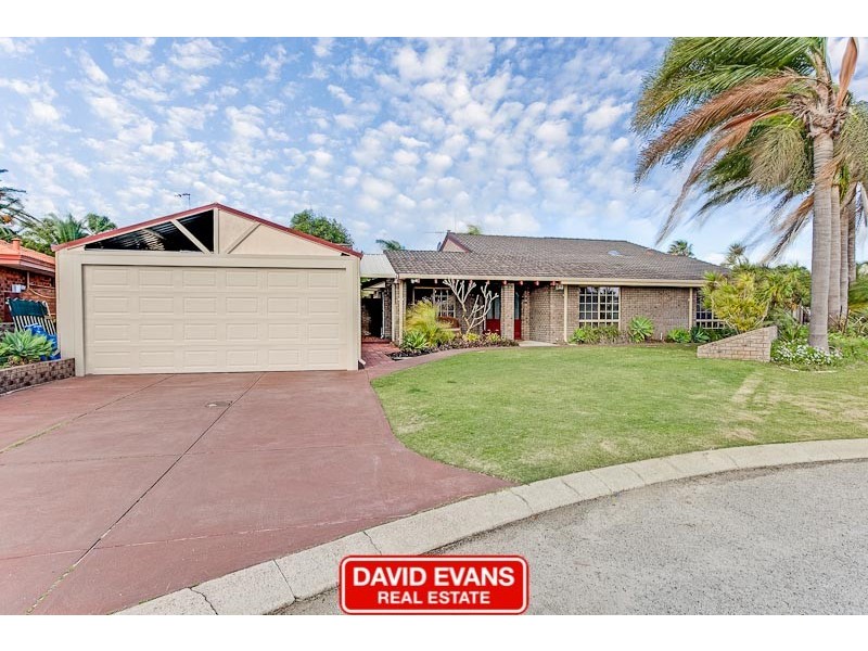 13 Golf Place, Cooloongup WA 6168
