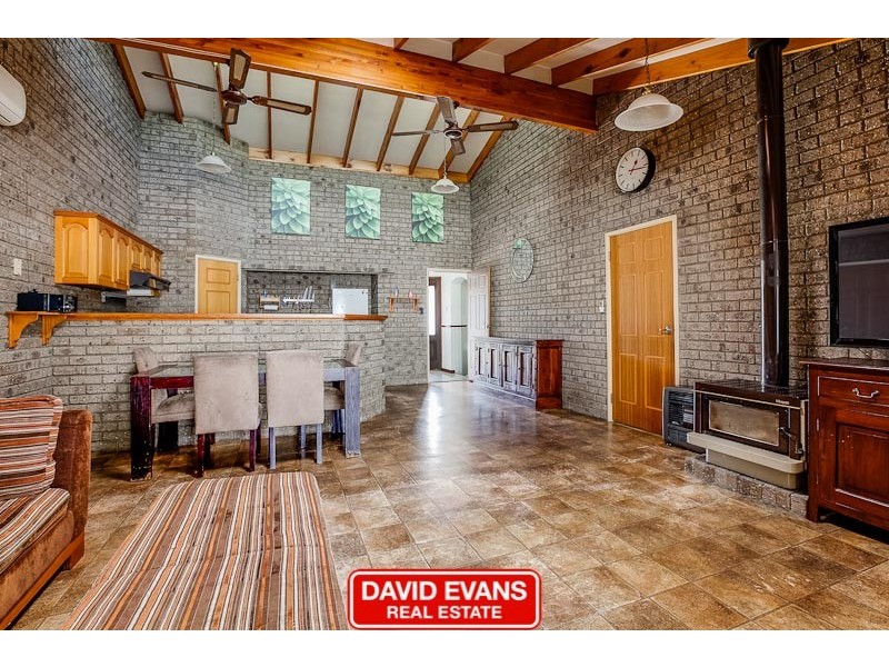 13 Golf Place, Cooloongup WA 6168