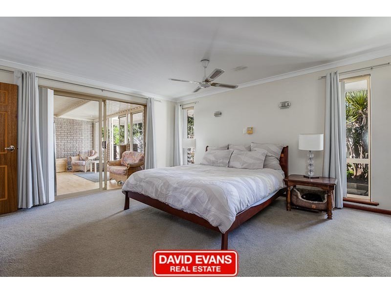 13 Golf Place, Cooloongup WA 6168