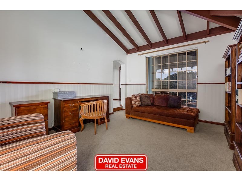 13 Golf Place, Cooloongup WA 6168