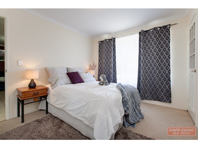 8 Huntingdale Court, Cooloongup WA 6168