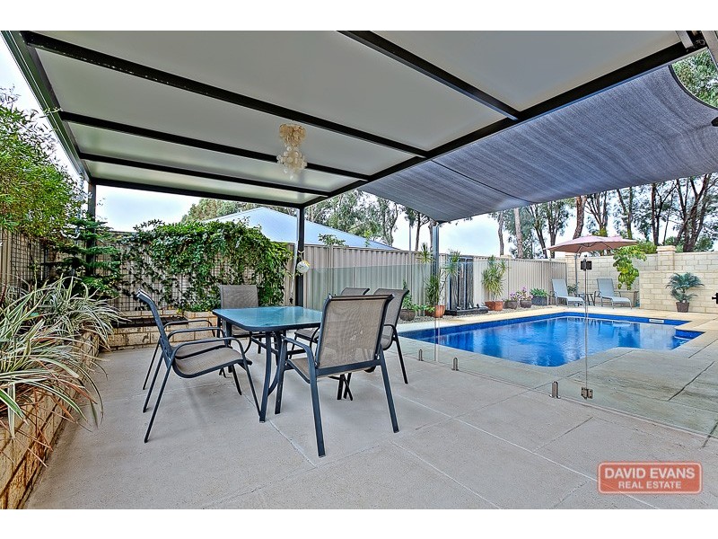 2 Mariposa Boulevard, Secret Harbour WA 6173