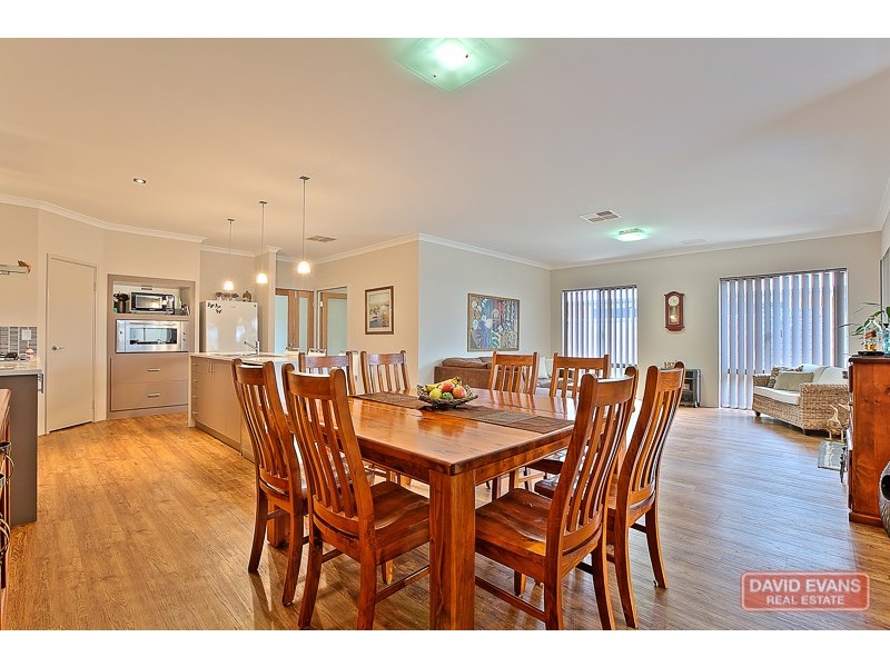 2 Mariposa Boulevard, Secret Harbour WA 6173