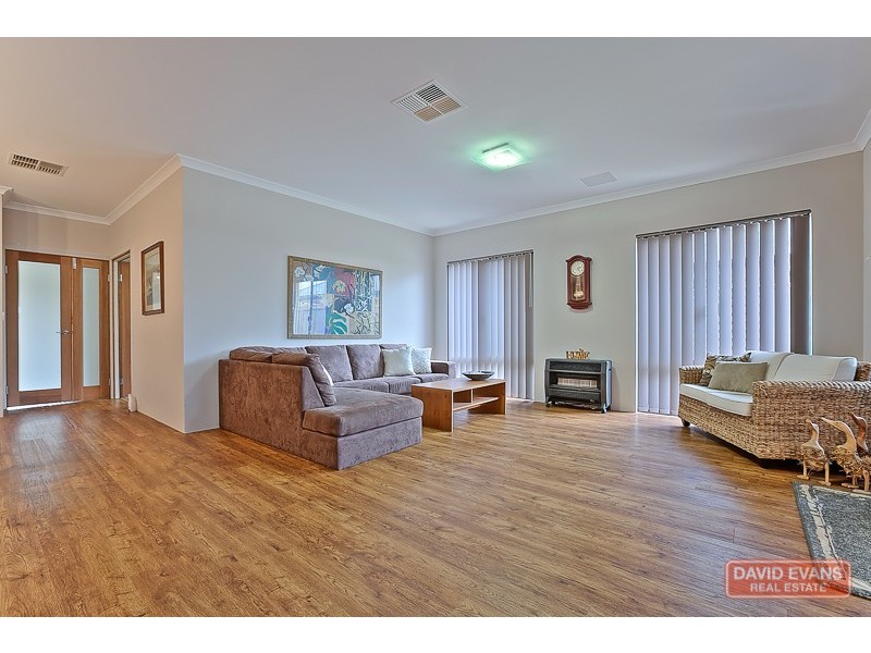 2 Mariposa Boulevard, Secret Harbour WA 6173