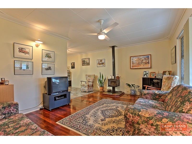 16 Heaton Way, Safety Bay WA 6169