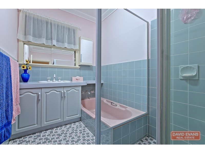 16 Heaton Way, Safety Bay WA 6169