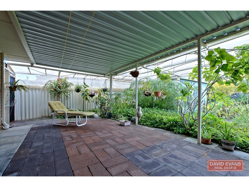 16 Heaton Way, Safety Bay WA 6169