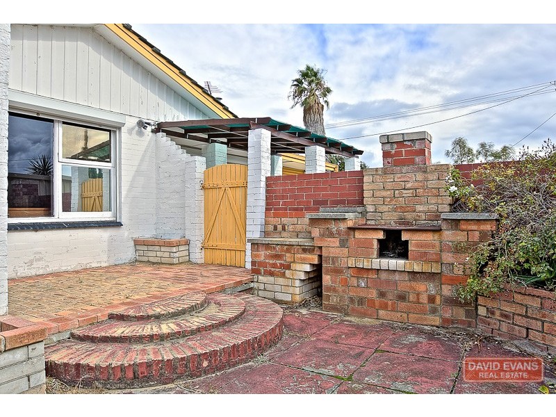 20 Mensa Close, Rockingham WA 6168