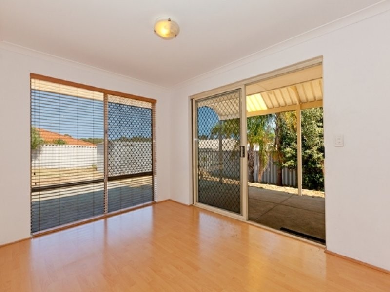 32 McNairn Cross, Leda WA 6170