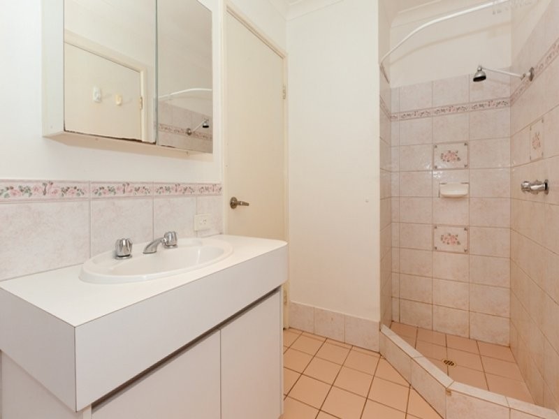 32 McNairn Cross, Leda WA 6170