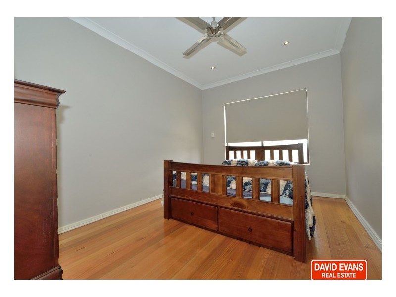 4 Mayfair Court, Cooloongup WA 6168