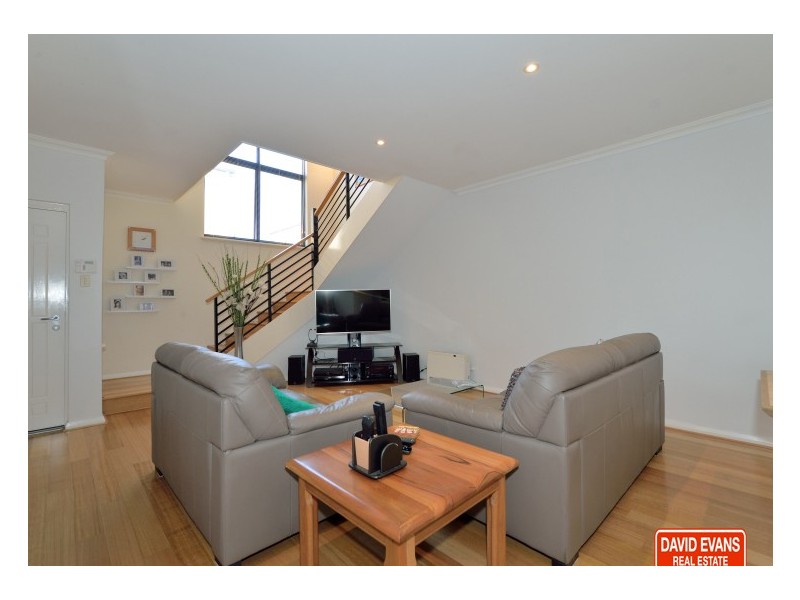 4 / 54 Parkin Street, Rockingham WA 6168