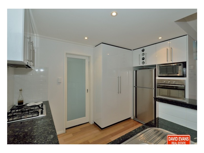 4 / 54 Parkin Street, Rockingham WA 6168