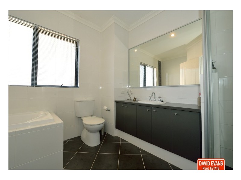 4 / 54 Parkin Street, Rockingham WA 6168