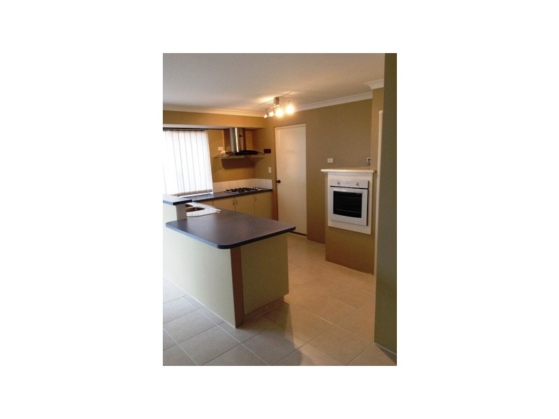 50 Amadeus Court, Port Kennedy WA 6172