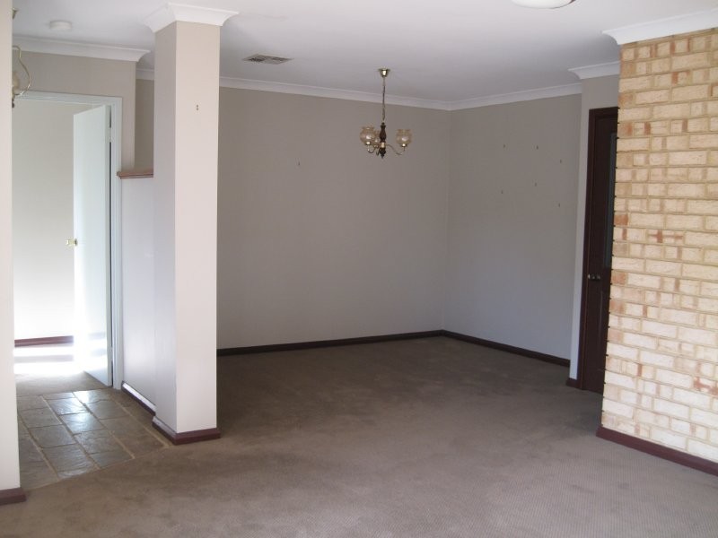 18 Trenant Park Gardens, Golden Bay WA 6174