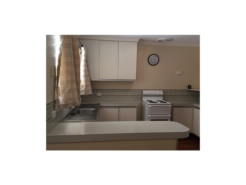 11 Tobin Way, Cooloongup WA 6168