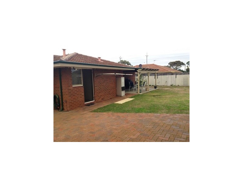 11 Tobin Way, Cooloongup WA 6168