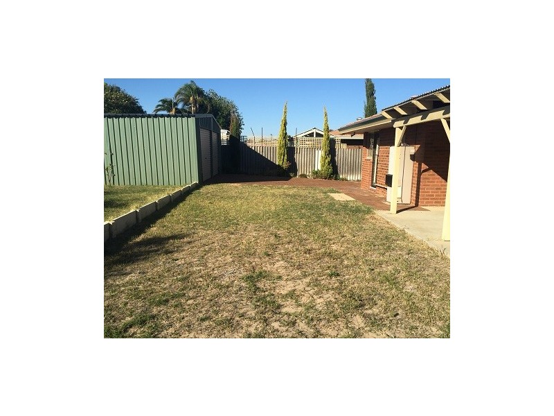 11 Tobin Way, Cooloongup WA 6168