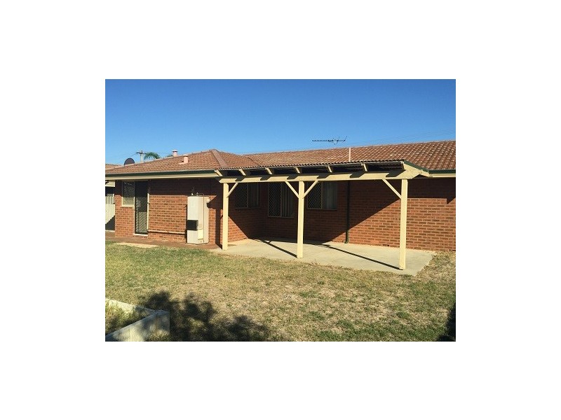 11 Tobin Way, Cooloongup WA 6168