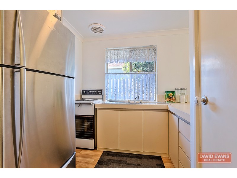 4/9 Merope Close, Rockingham WA 6168