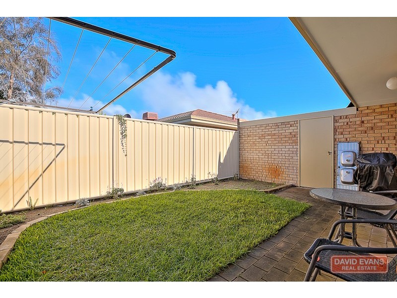 4/9 Merope Close, Rockingham WA 6168