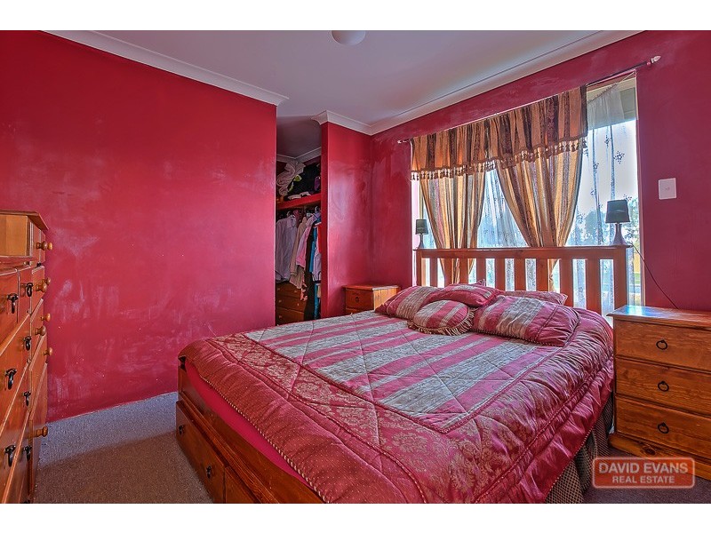 21 Bristol Street, Warnbro WA 6169
