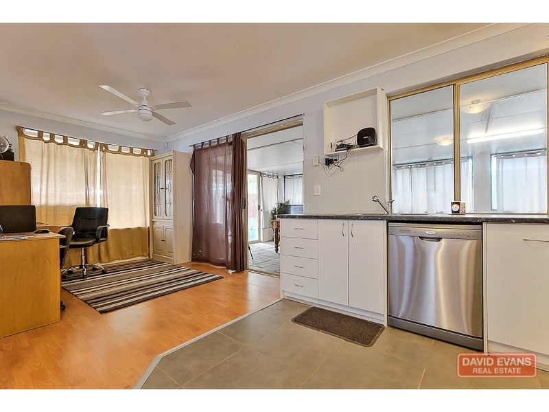 21 Bristol Street, Warnbro WA 6169