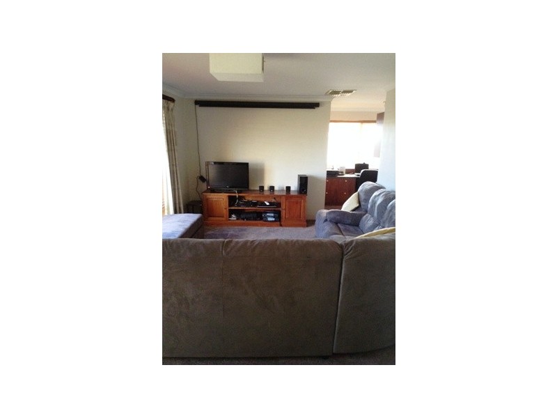 10 Amber Court, Warnbro WA 6169