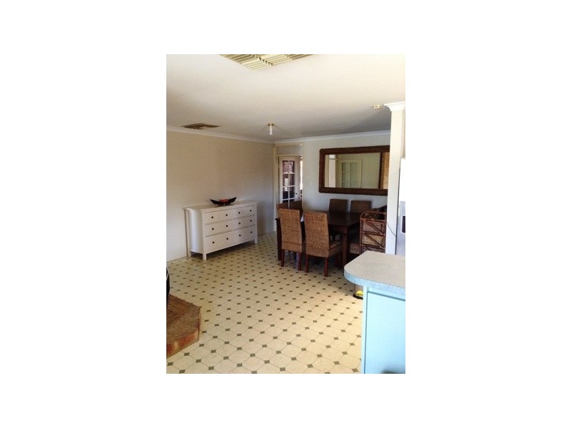 10 Amber Court, Warnbro WA 6169