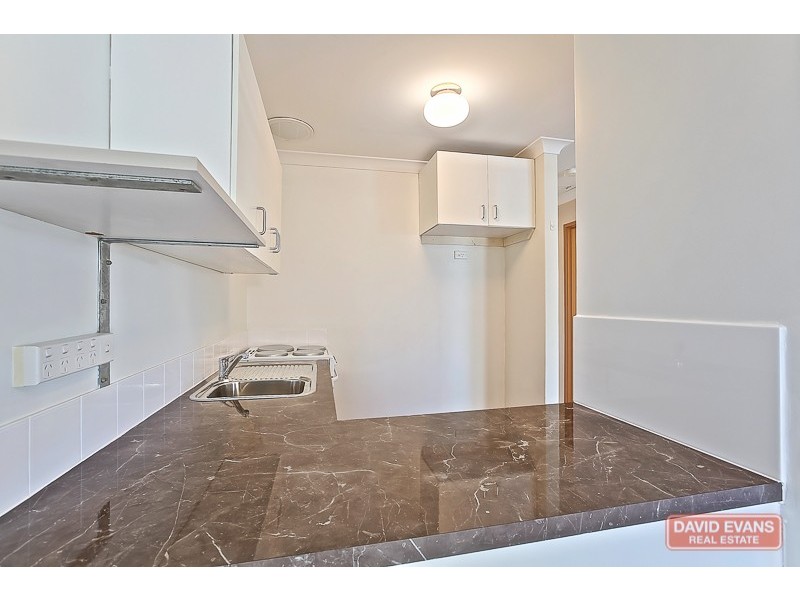 9/14 Hefron Street, Rockingham WA 6168