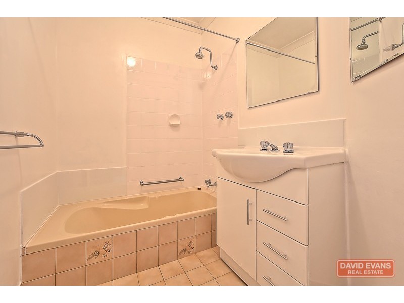 9/14 Hefron Street, Rockingham WA 6168