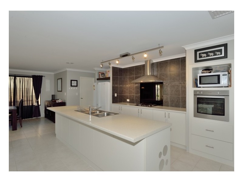 20 Battrass Loop, Baldivis WA 6171