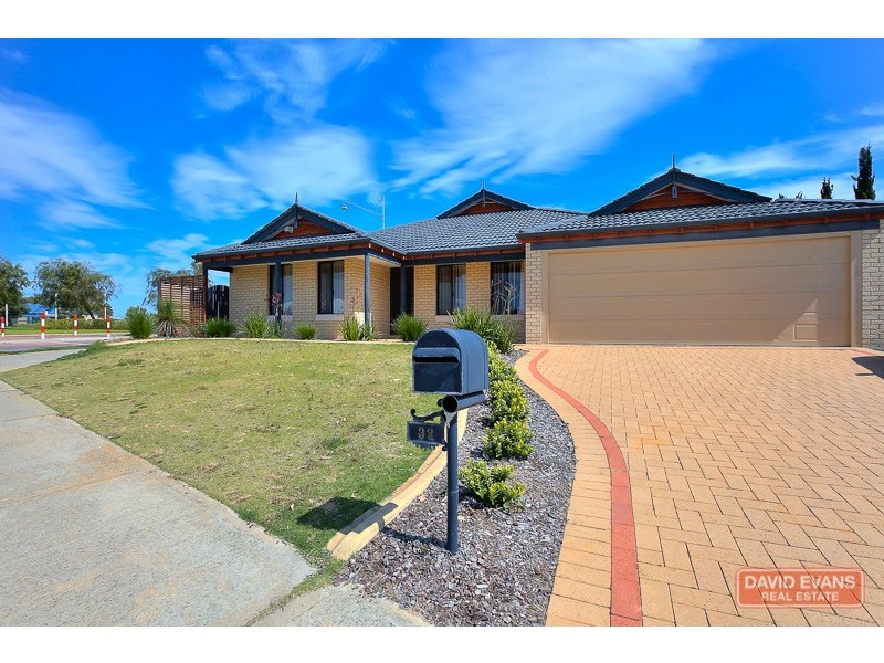 32 Hortonia Avenue, Secret Harbour WA 6173