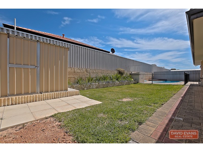 32 Hortonia Avenue, Secret Harbour WA 6173