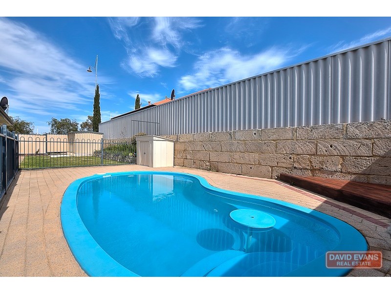 32 Hortonia Avenue, Secret Harbour WA 6173