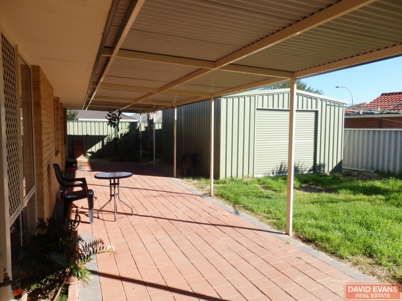 1 Cook Court, Port Kennedy WA 6172