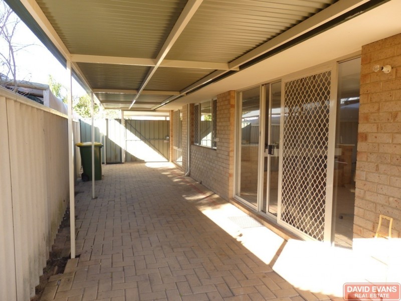 1 Cook Court, Port Kennedy WA 6172