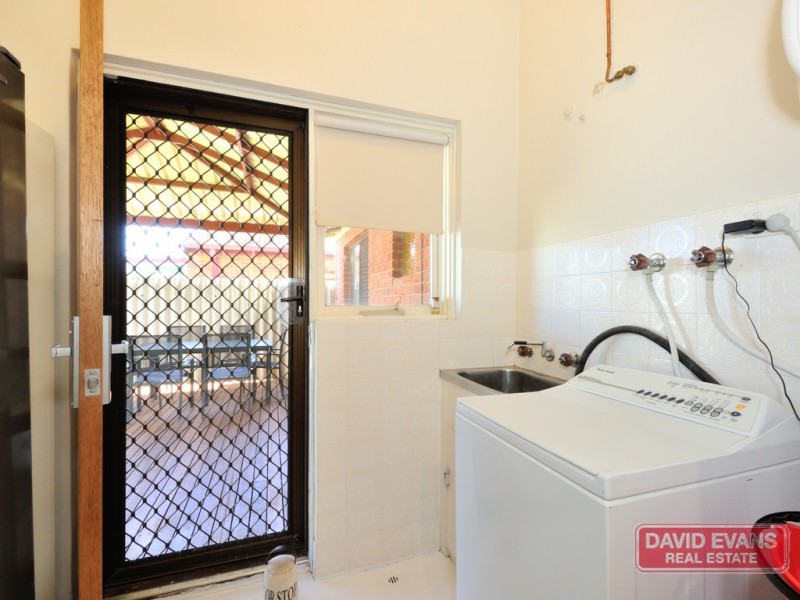 79 Read Street, Rockingham WA 6168