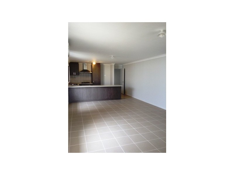 8 Anchorage Rise, Singleton WA 6175