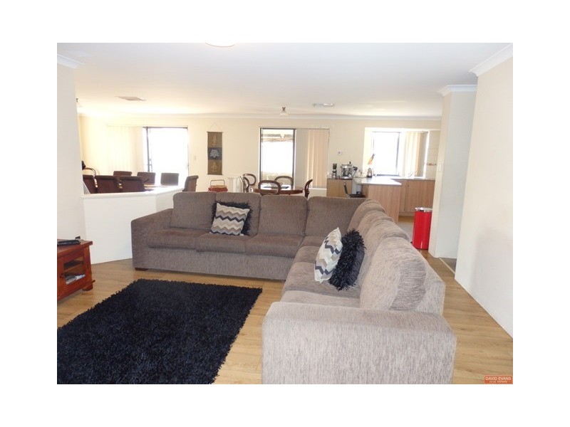 18 Corfu Pass, Port Kennedy WA 6172